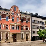 Hotel Golden Queen