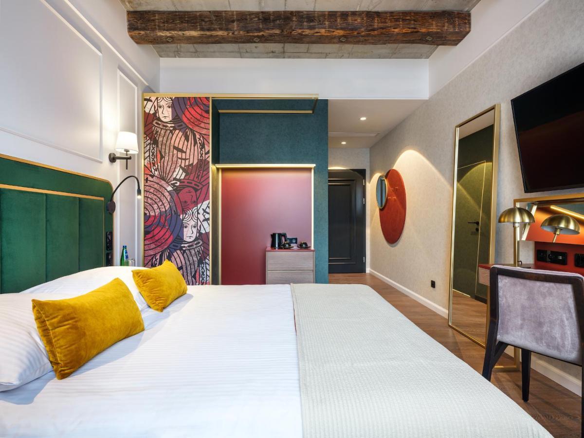 Hotel Golden Queen 4*
